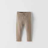 Soft & Stretchy Girls’ Tights – Comfortable Everyday Wear for Little Princesses